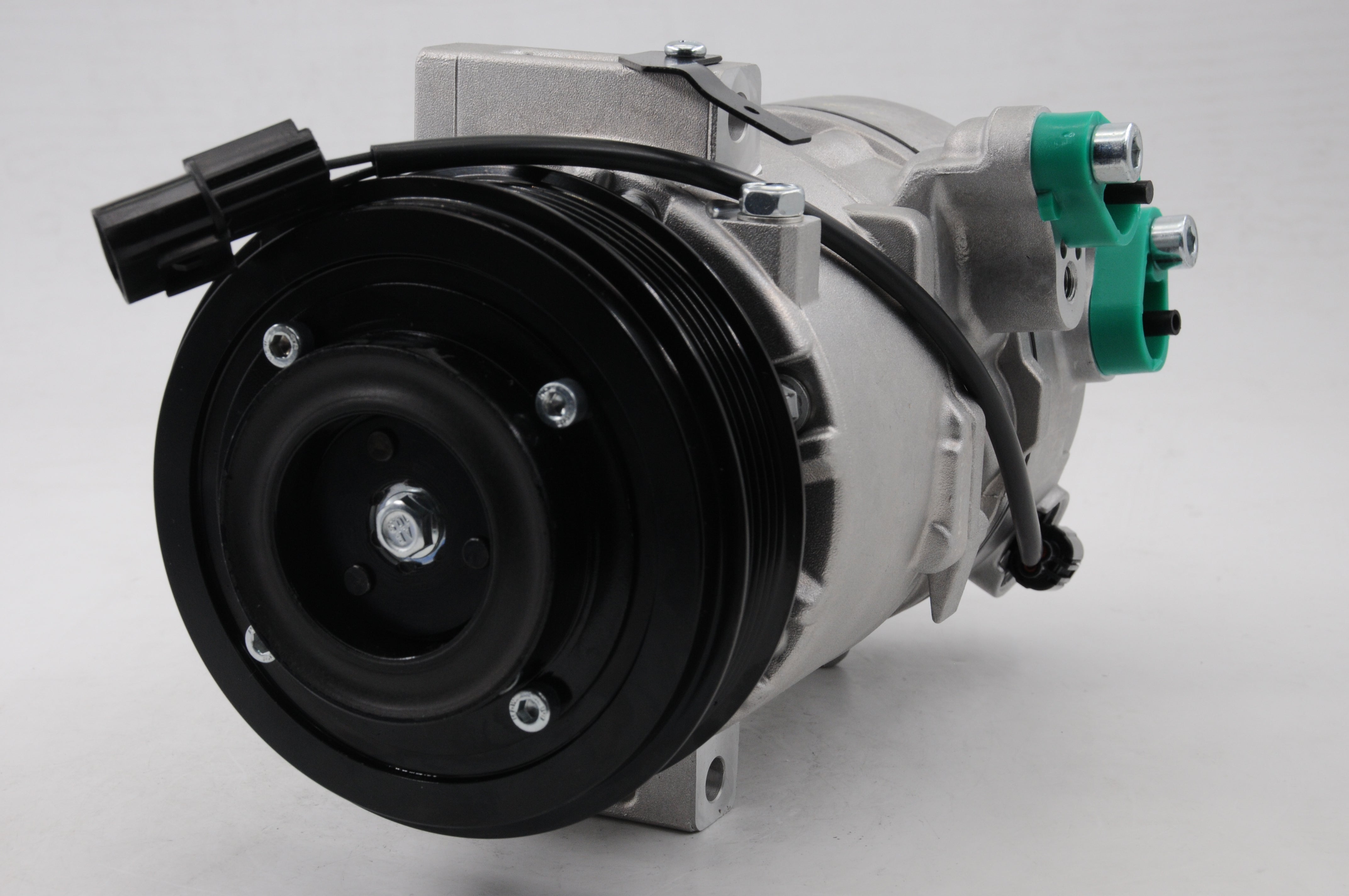 AC Compressor for KIA (CO.43.021)