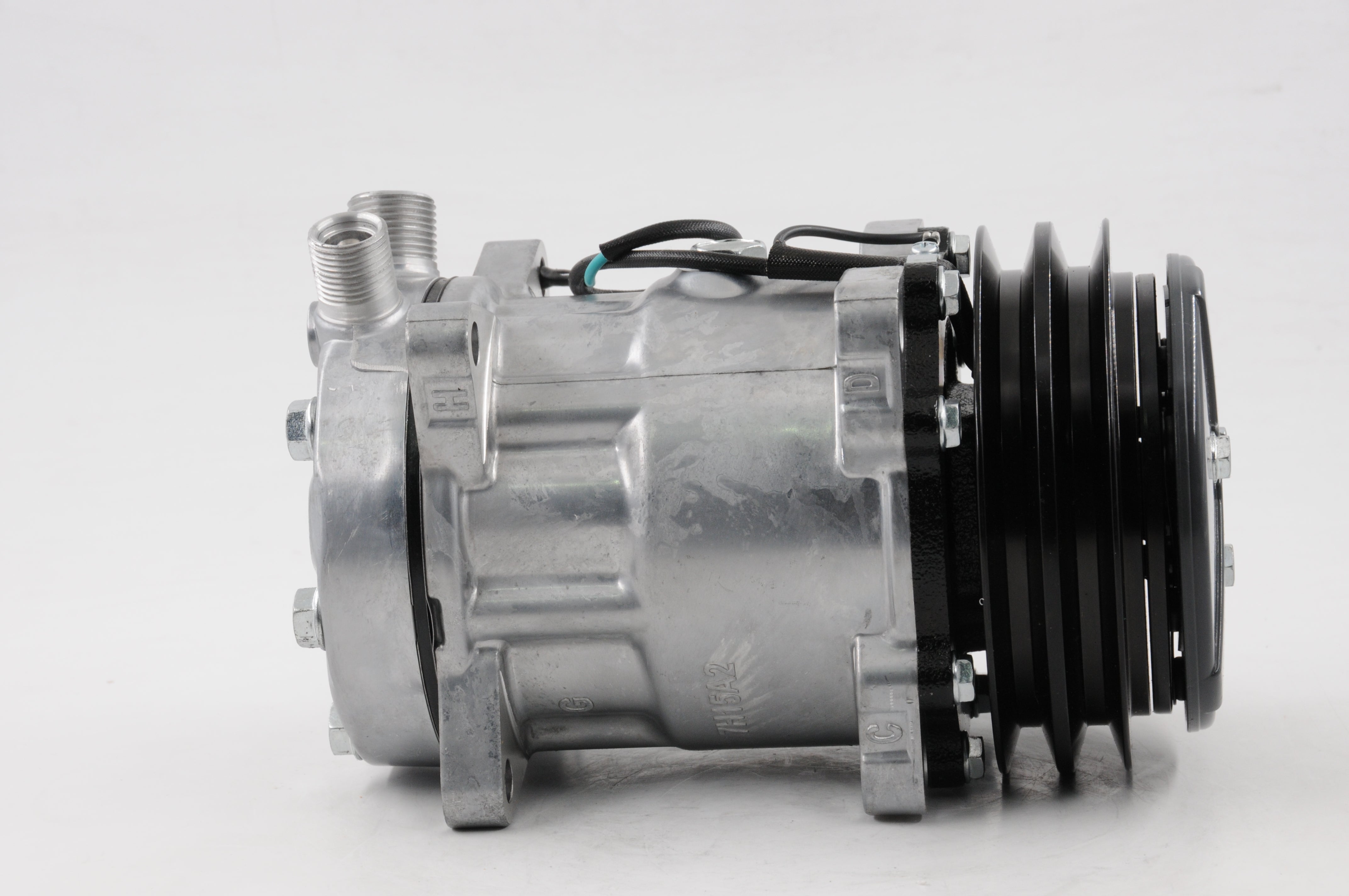 AC Compressor for Multiple Vehicles (CO.88.047)