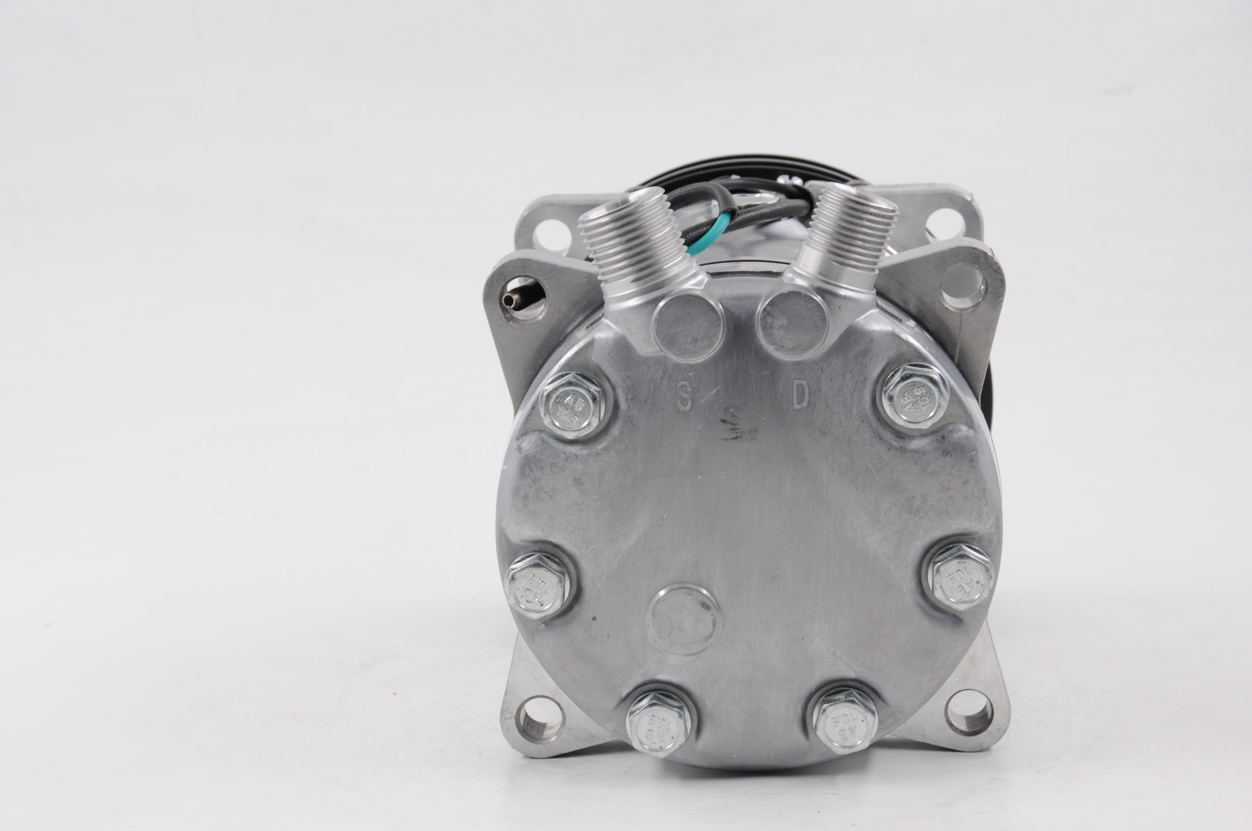 AC Compressor for Multiple Vehicles (CO.88.047)