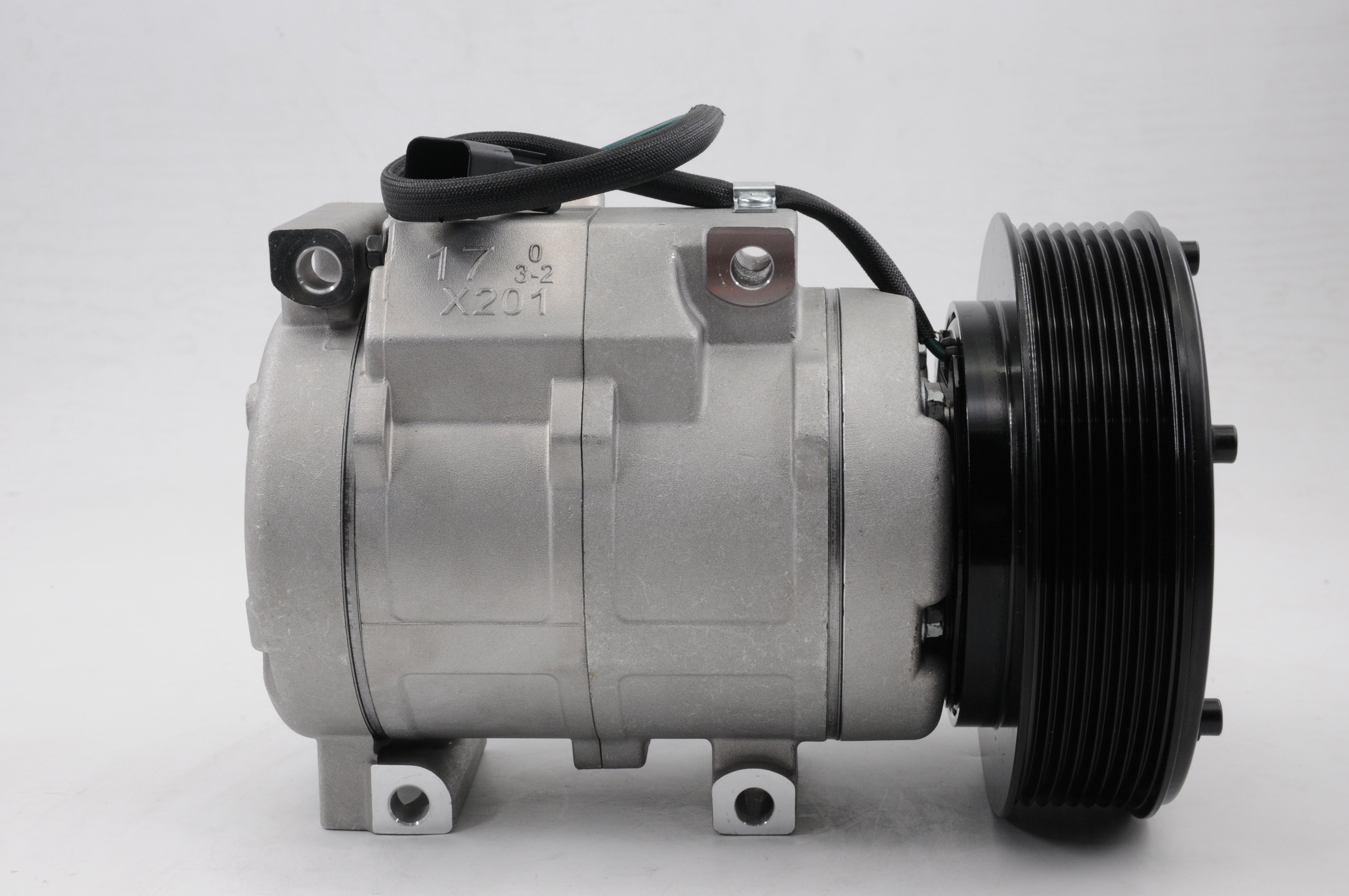 AC Compressor for CAT (CO.901.004)