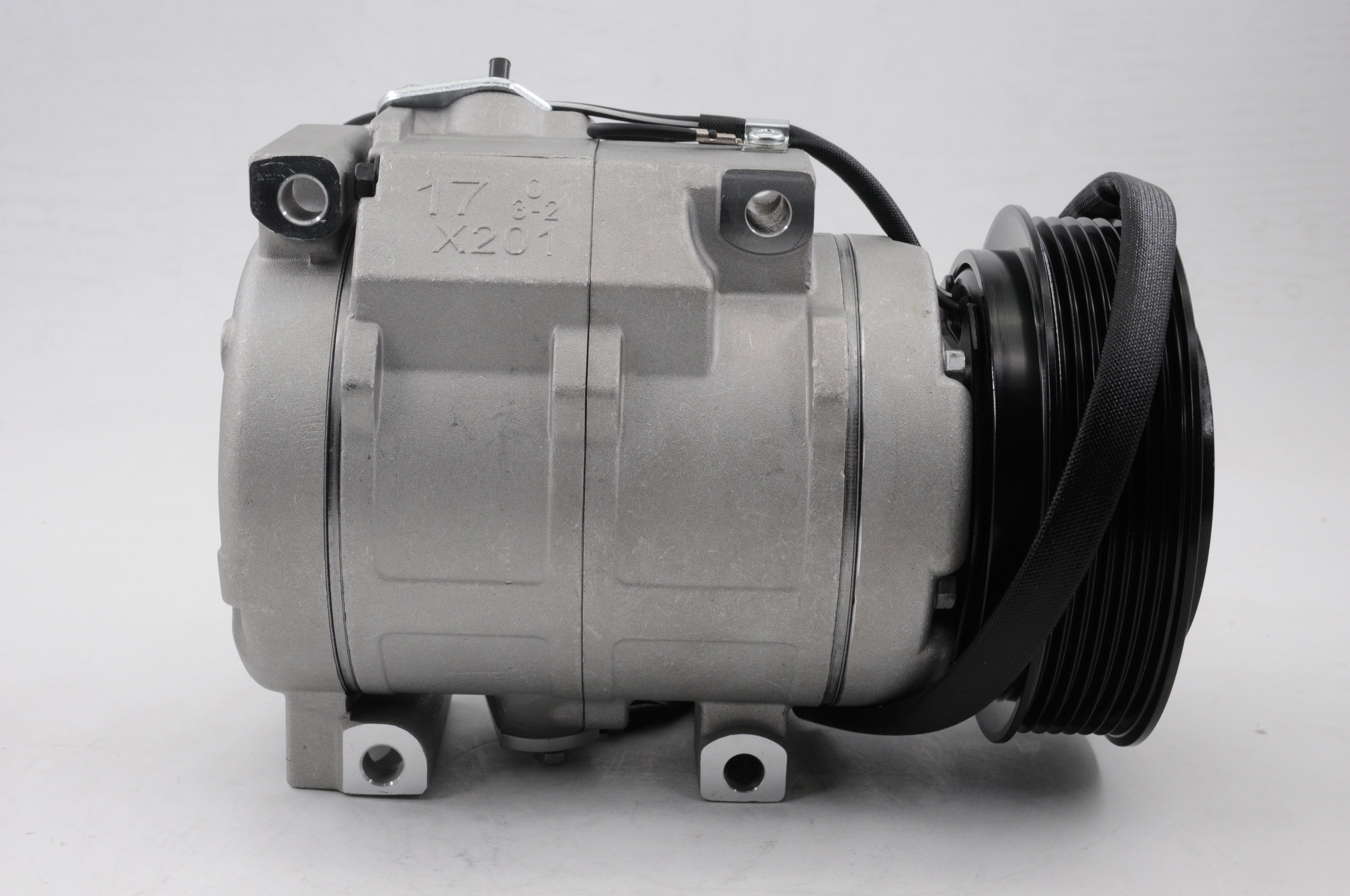AC Compressor for MITSUBISHI (CO.06.020)