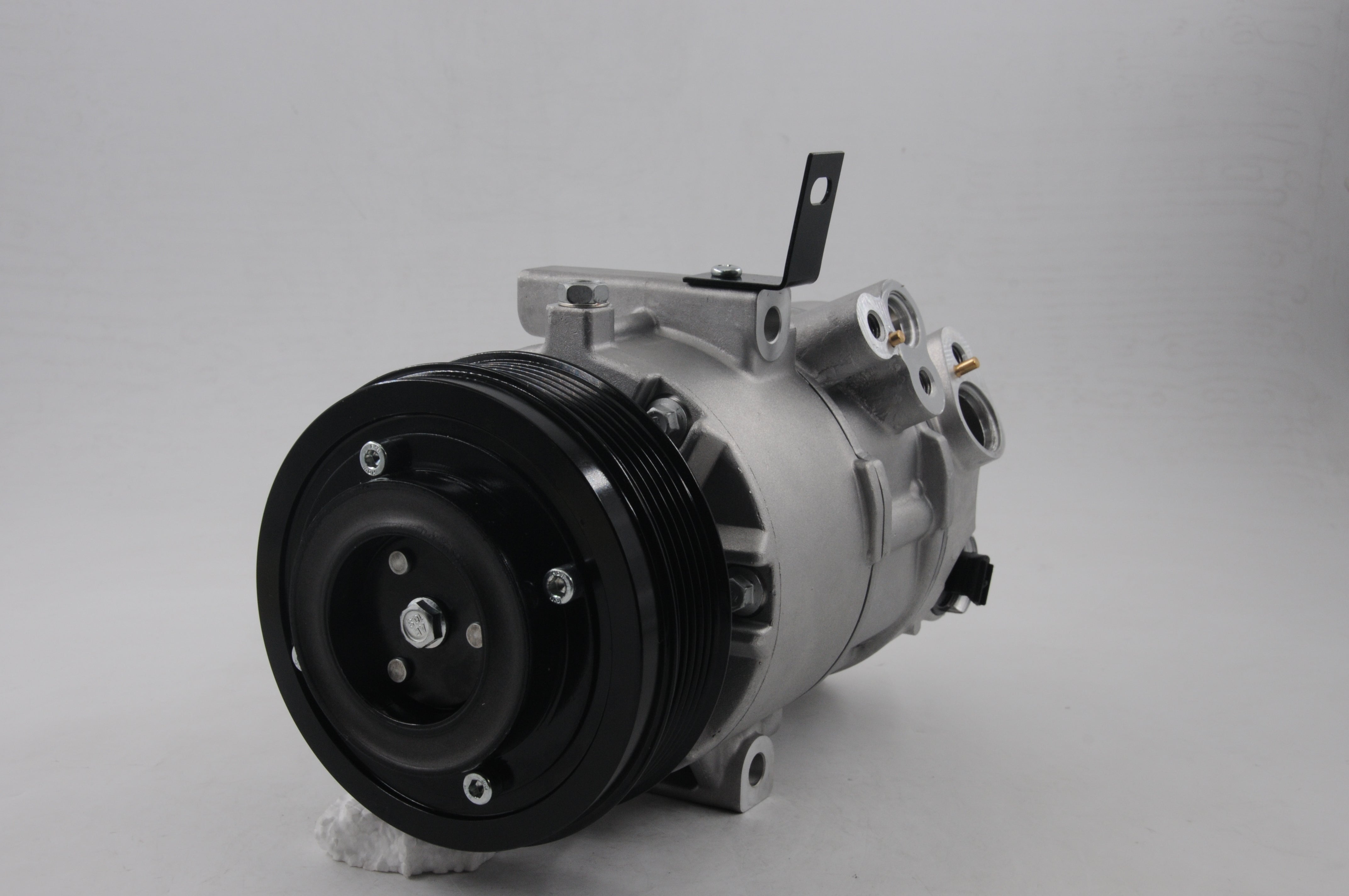 AC Compressor for HYUNDAI & KIA (CO.42.027)