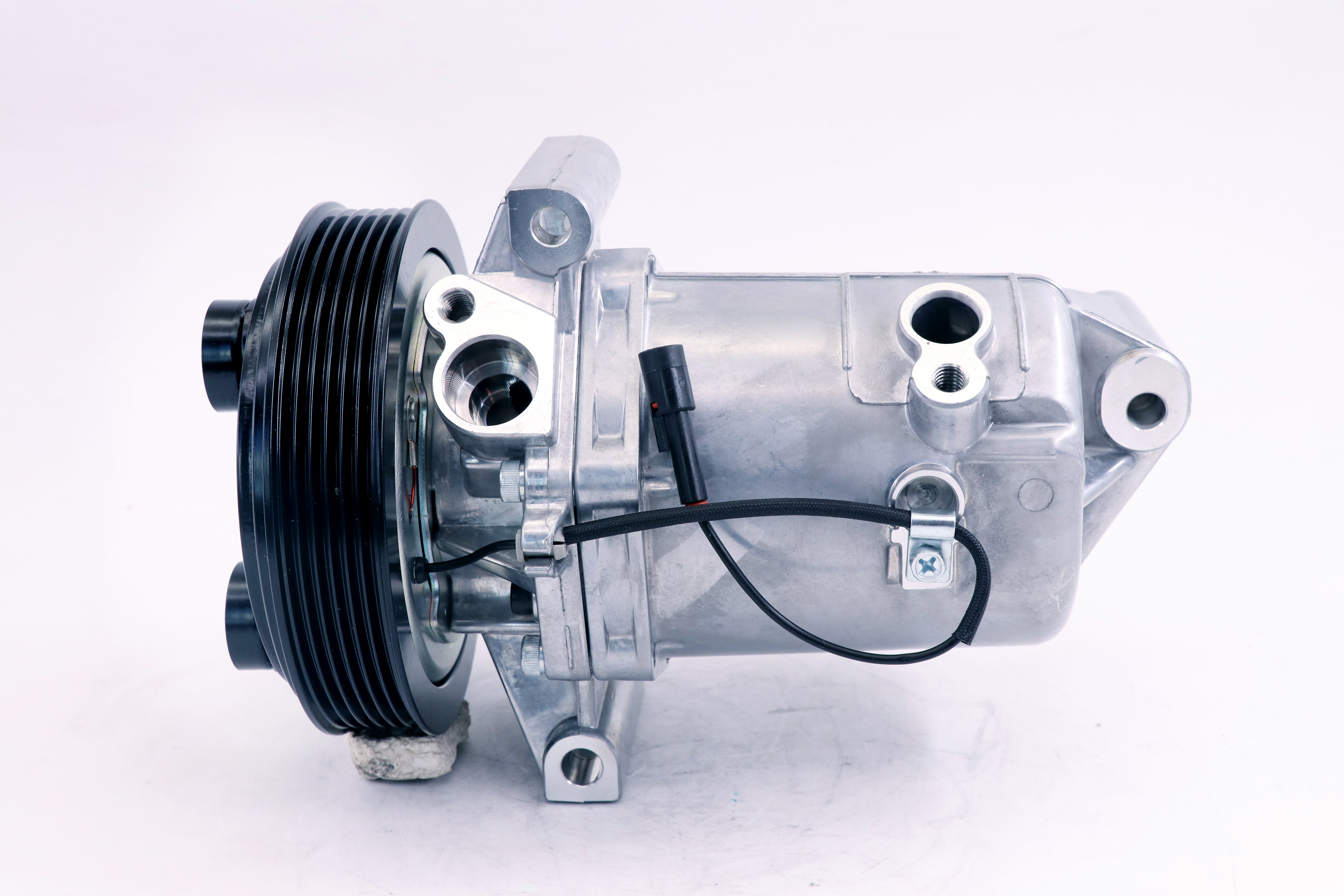 AC Compressor for HOLDEN (CO.21.020)