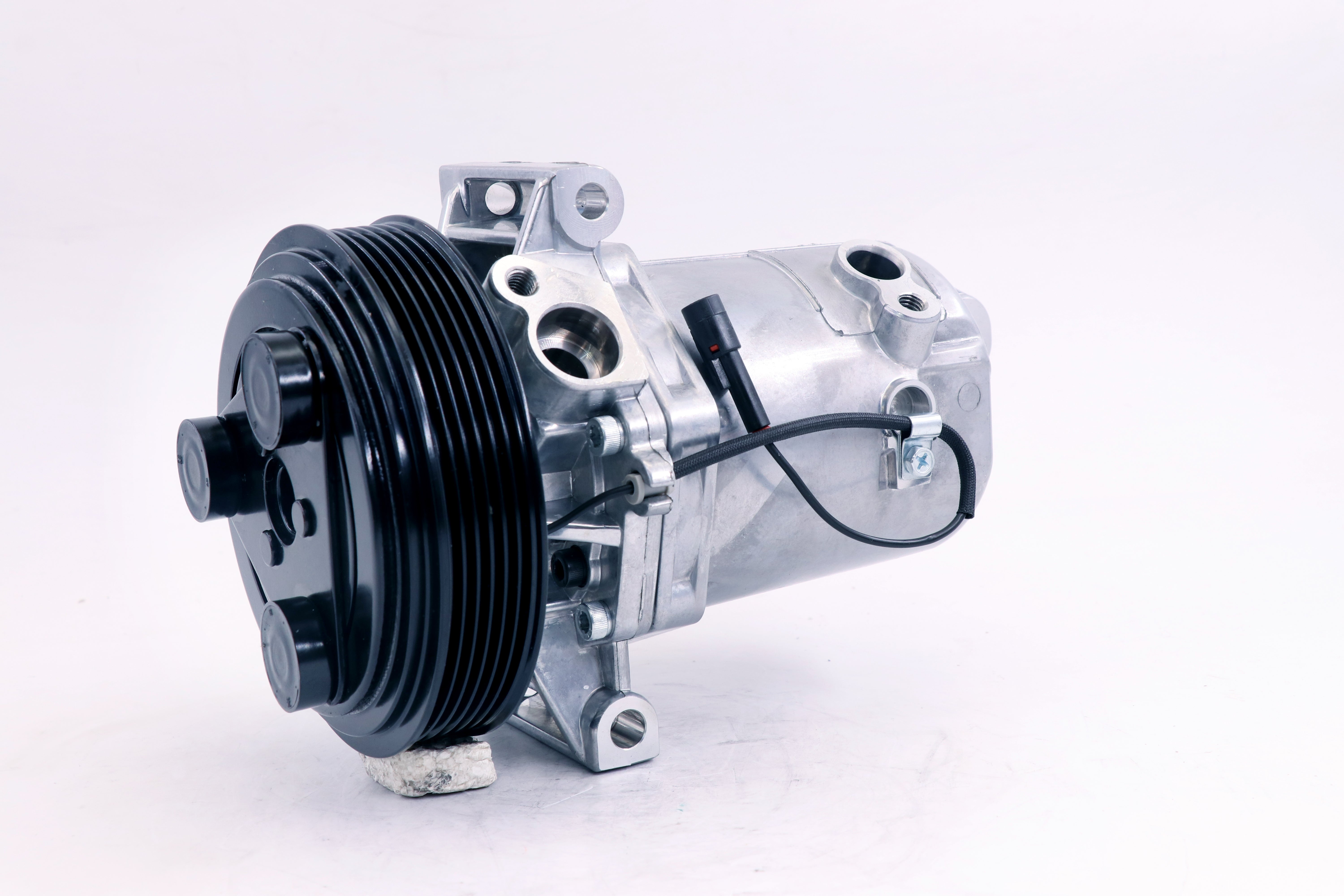AC Compressor for HOLDEN (CO.21.020)