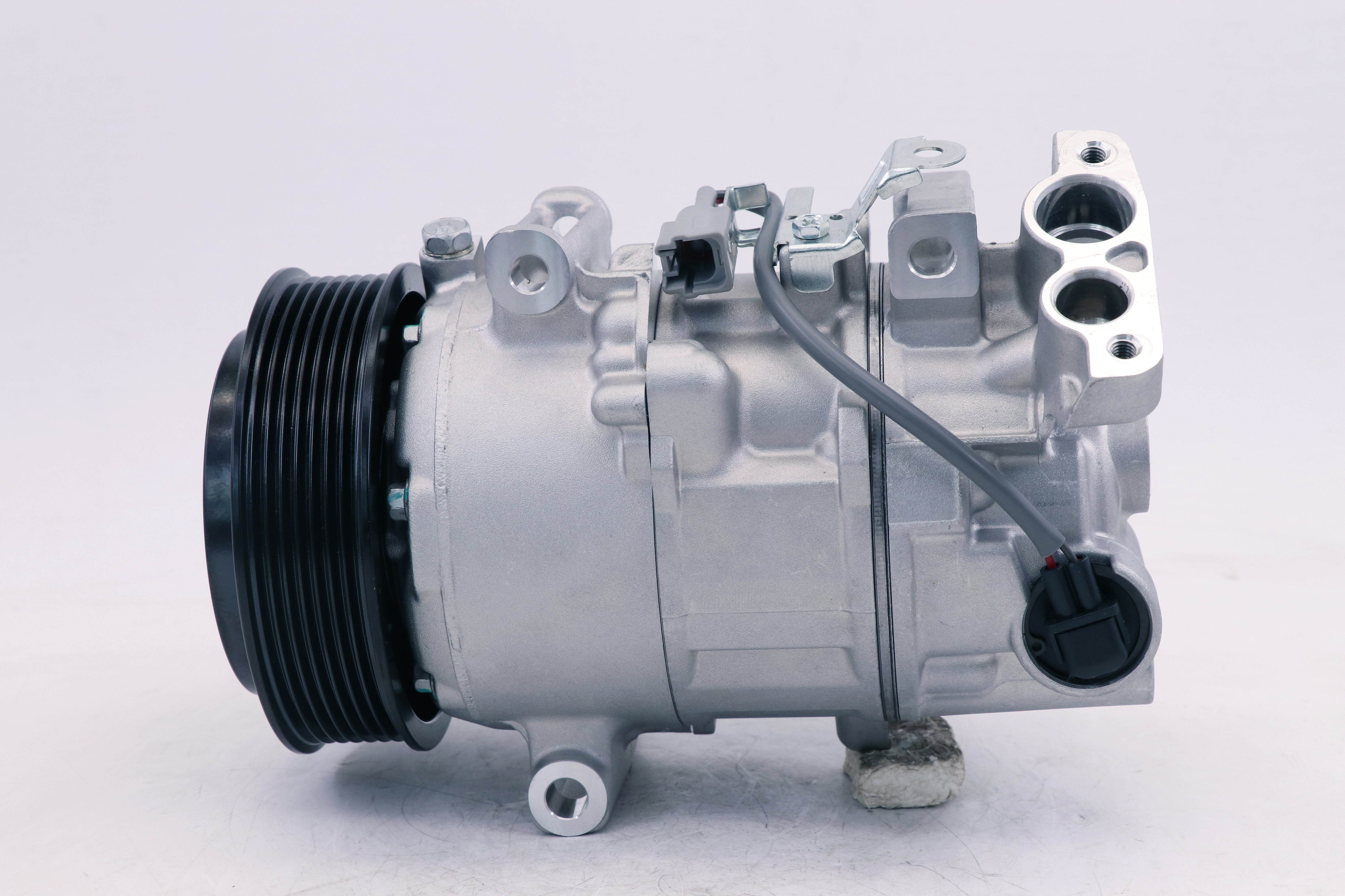 AC Compressor for RENAULT (CO.19.005)