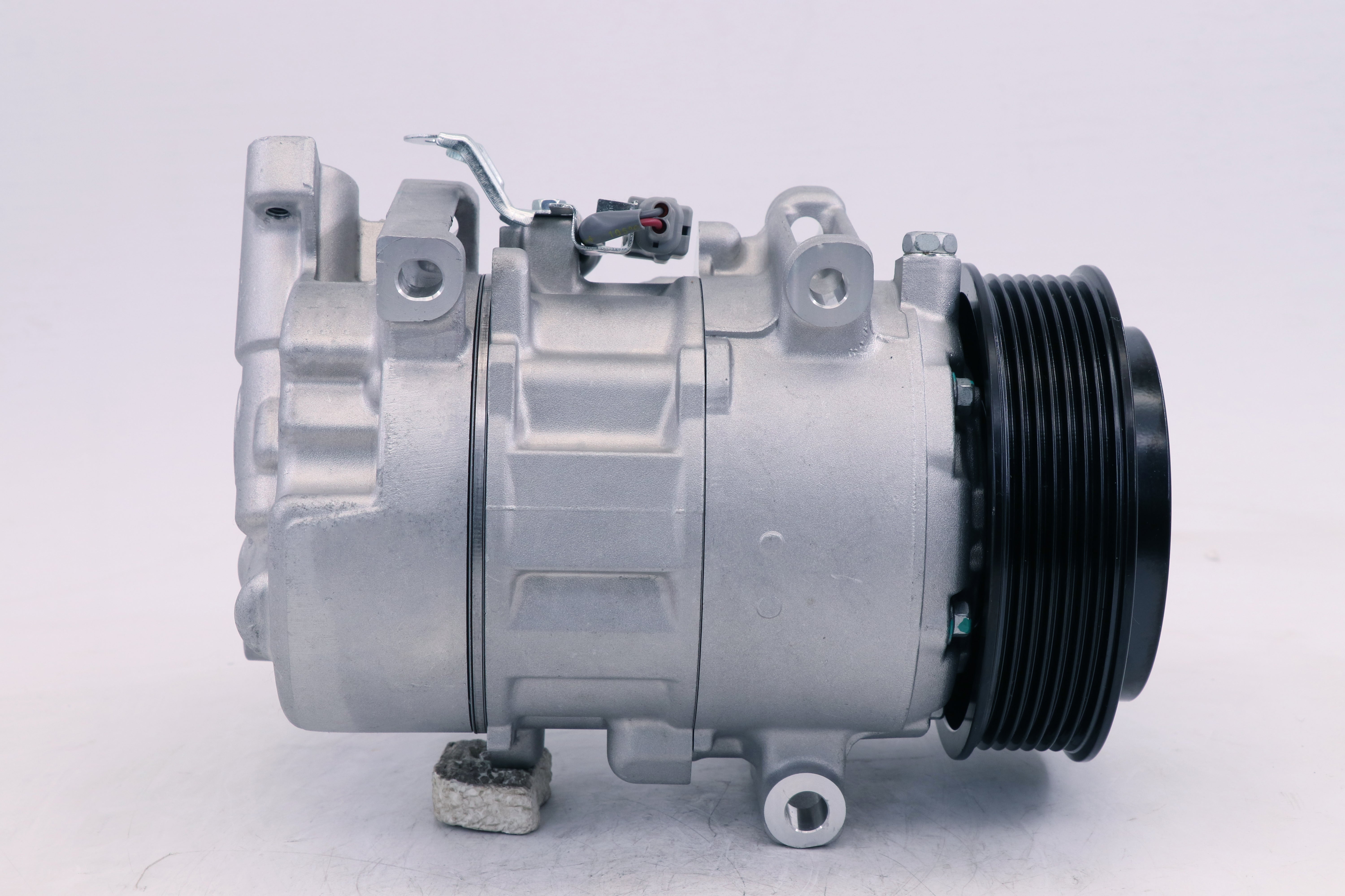 AC Compressor for RENAULT (CO.19.005)