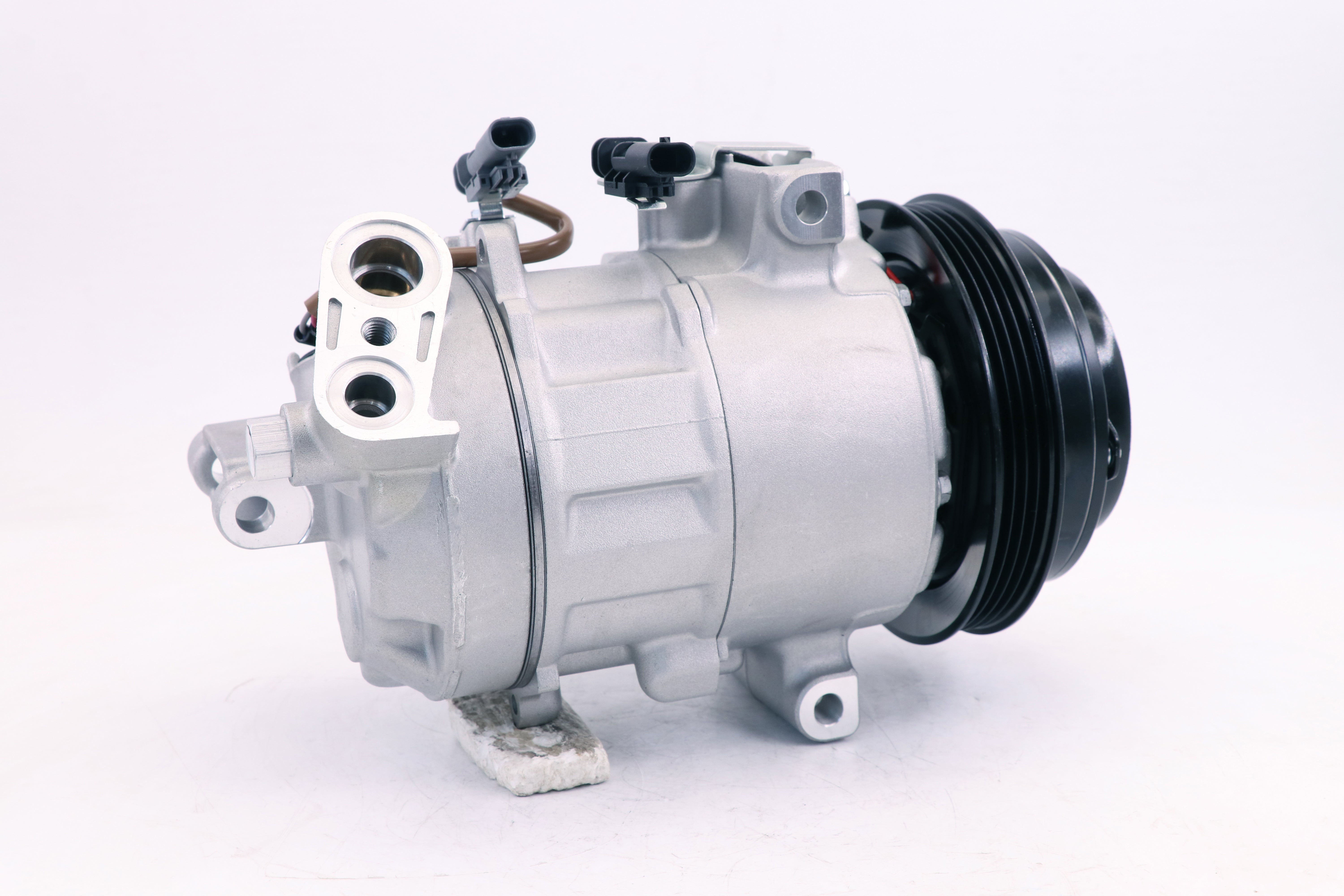 AC Compressor for HOLDEN (CO.81.016)