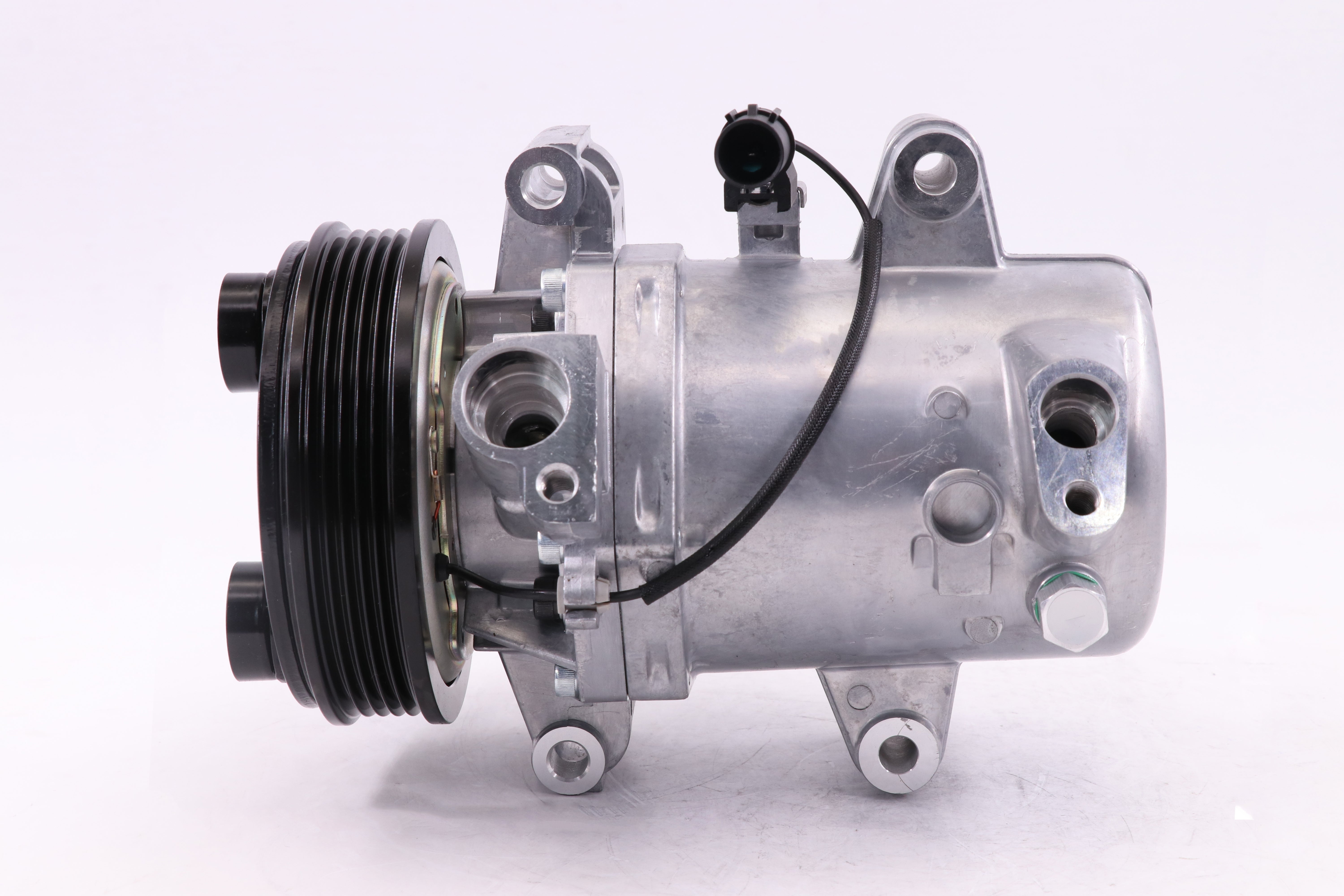 AC Compressor for MITSUBISHI (CO.06.024)
