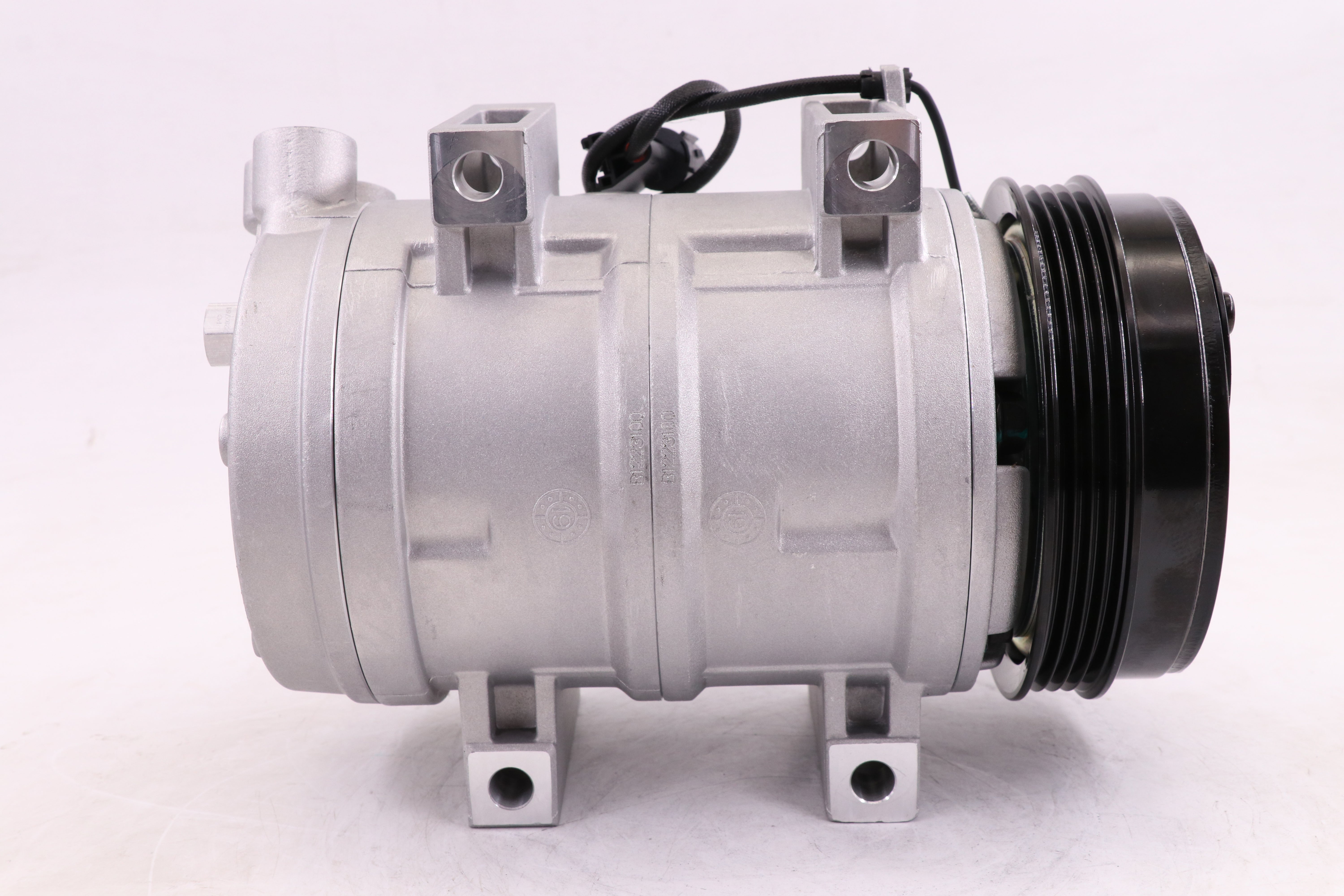 AC Compressor for MITSUBISHI (CO.06.027)