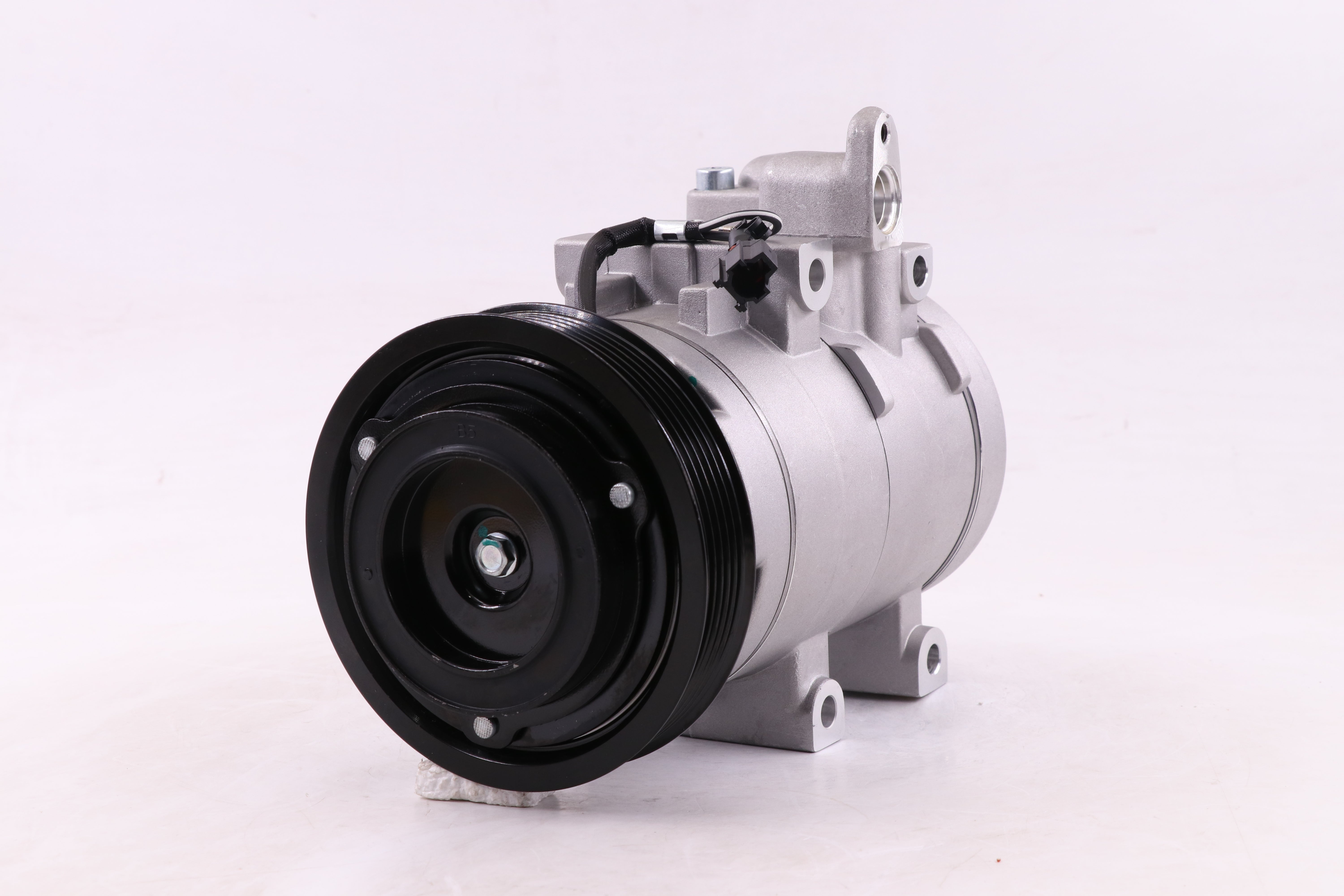 AC Compressor for HYUNDAI (CO.42.024)