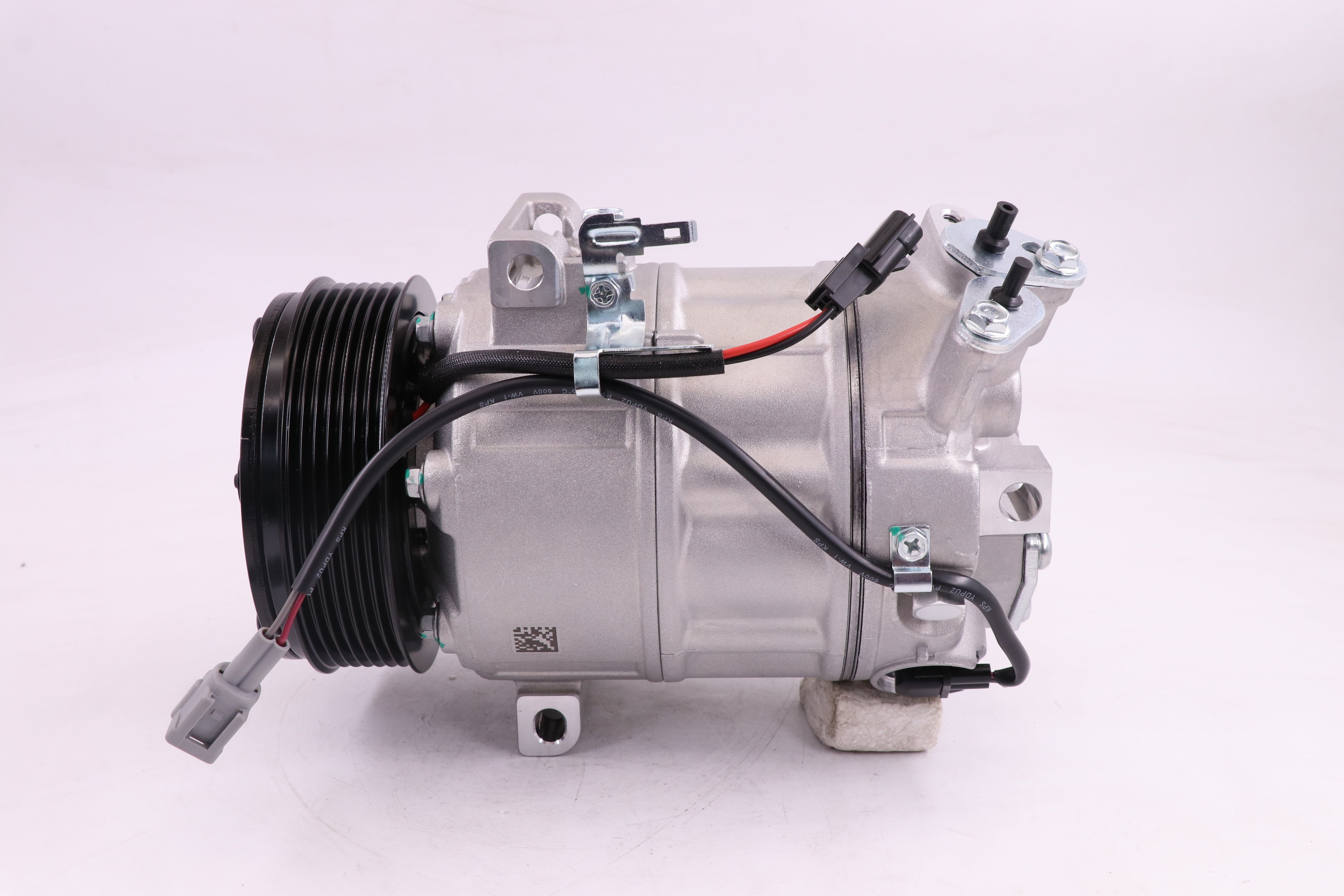 AC Compressor for NISSAN (CO.02.015)