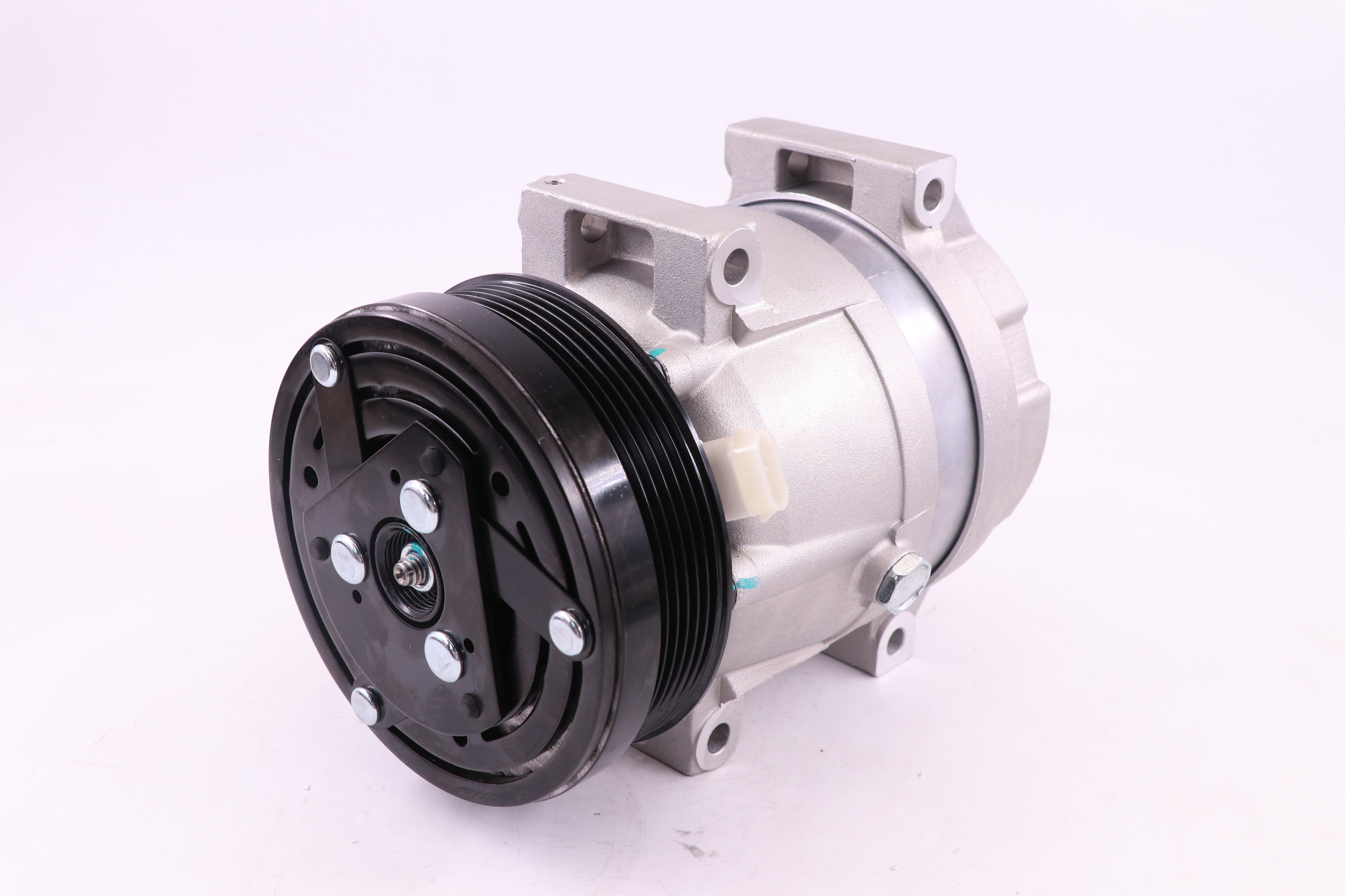 AC Compressor for HOLDEN (CO.81.018)