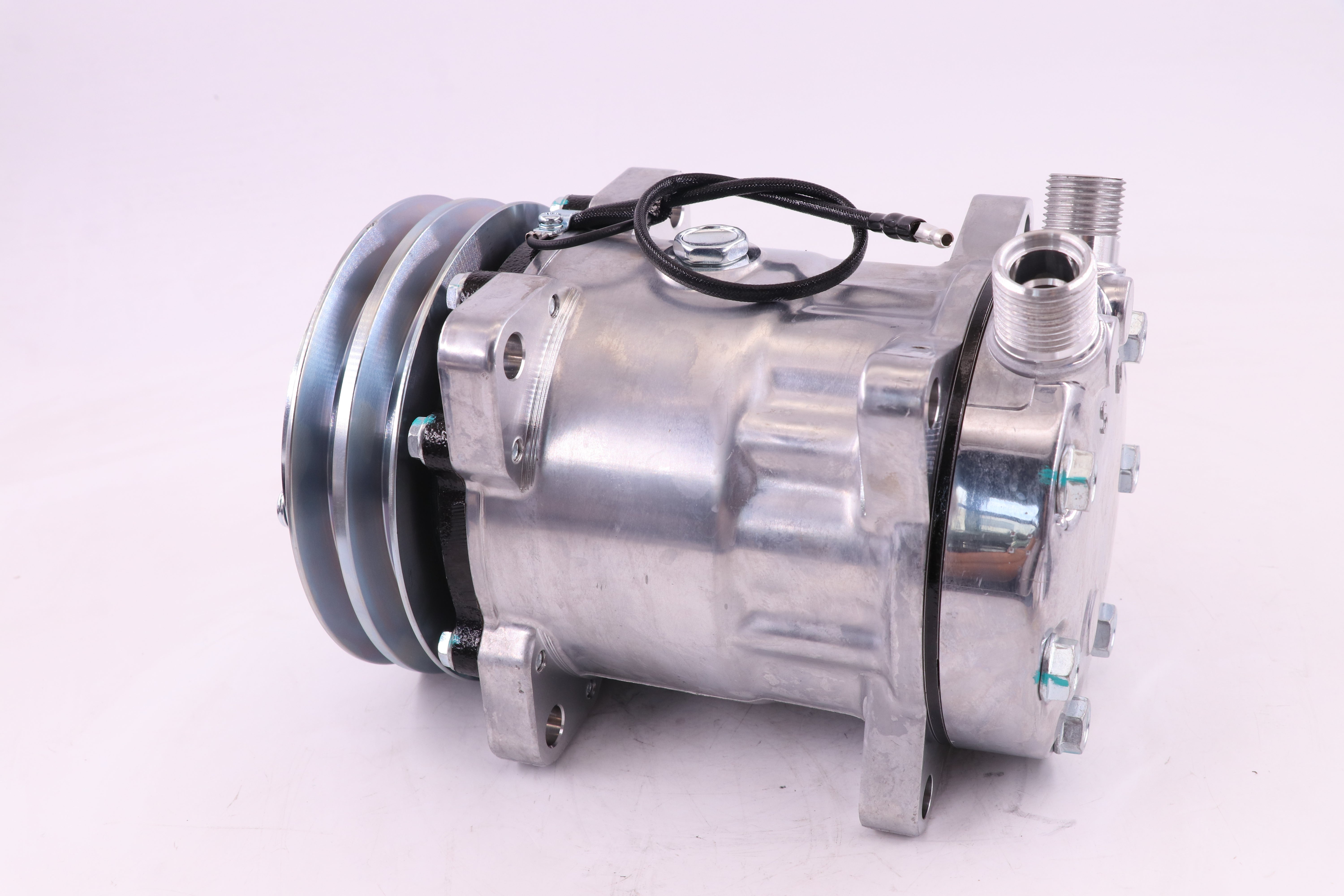 AC Compressor for Multiple Vehicles (CO.88.012)