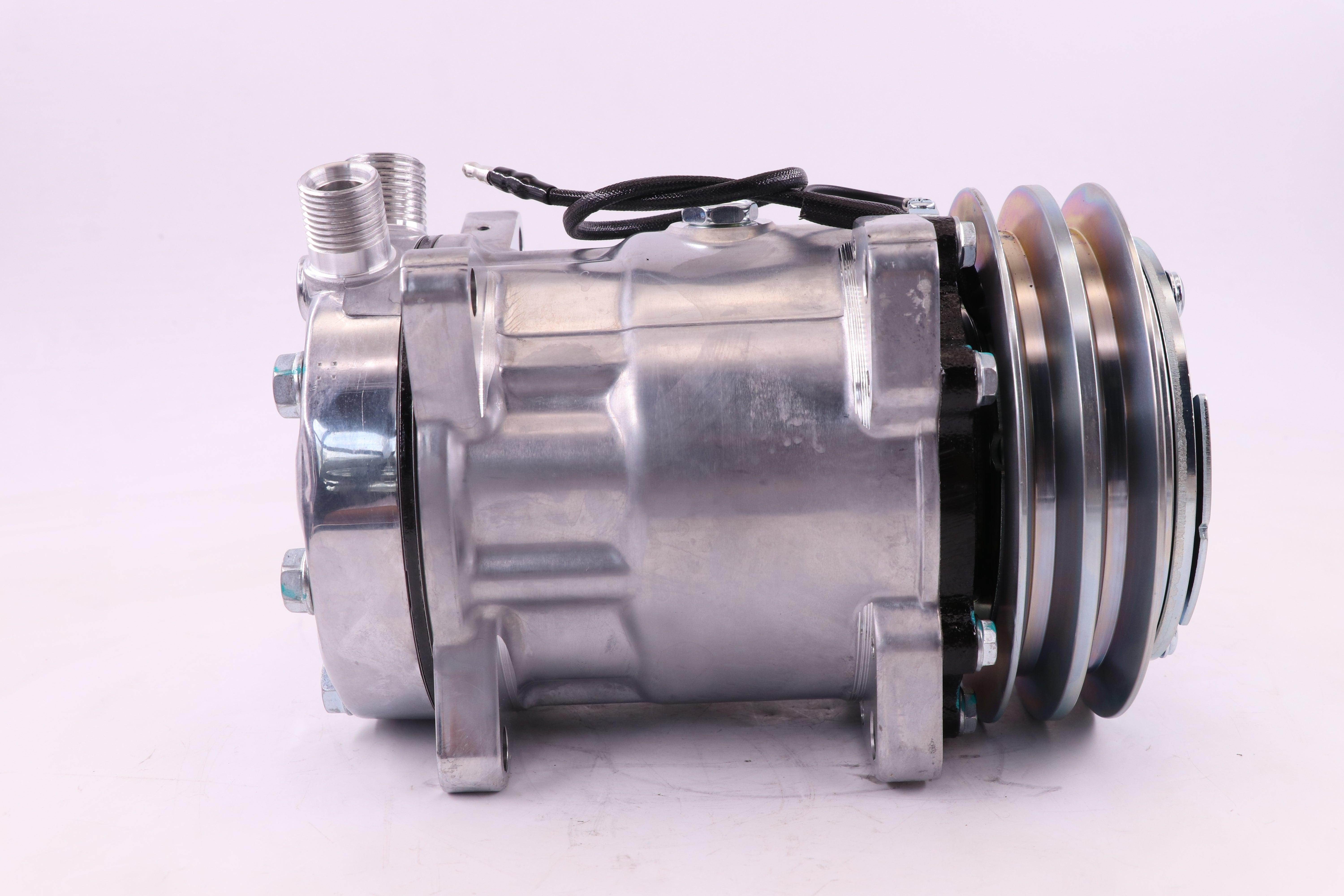 AC Compressor for Multiple Vehicles (CO.88.012)