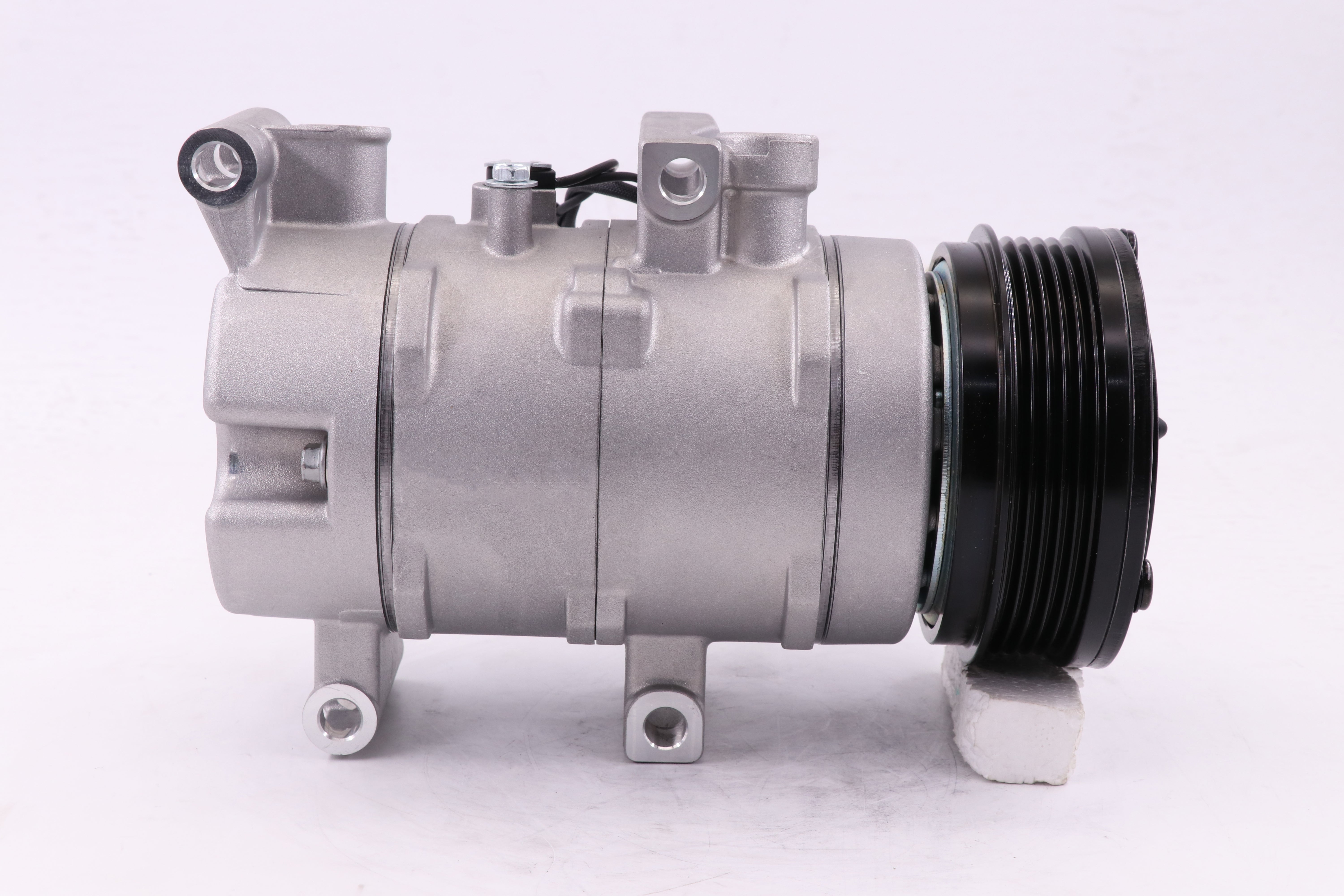 AC Compressor for MAZDA (CO.05.021)