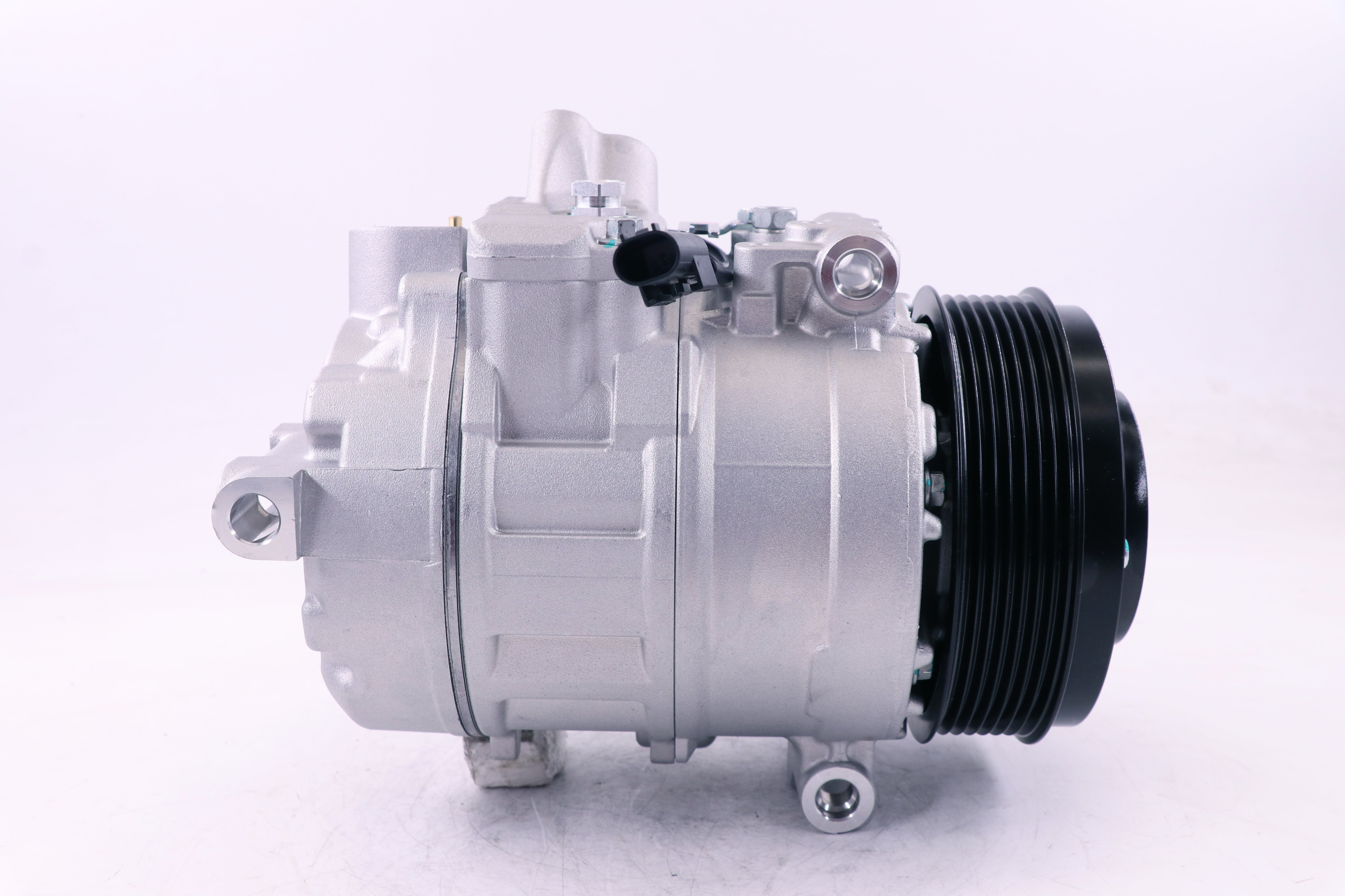 AC Compressor for MERCEDES BENZ (CO.15.044)