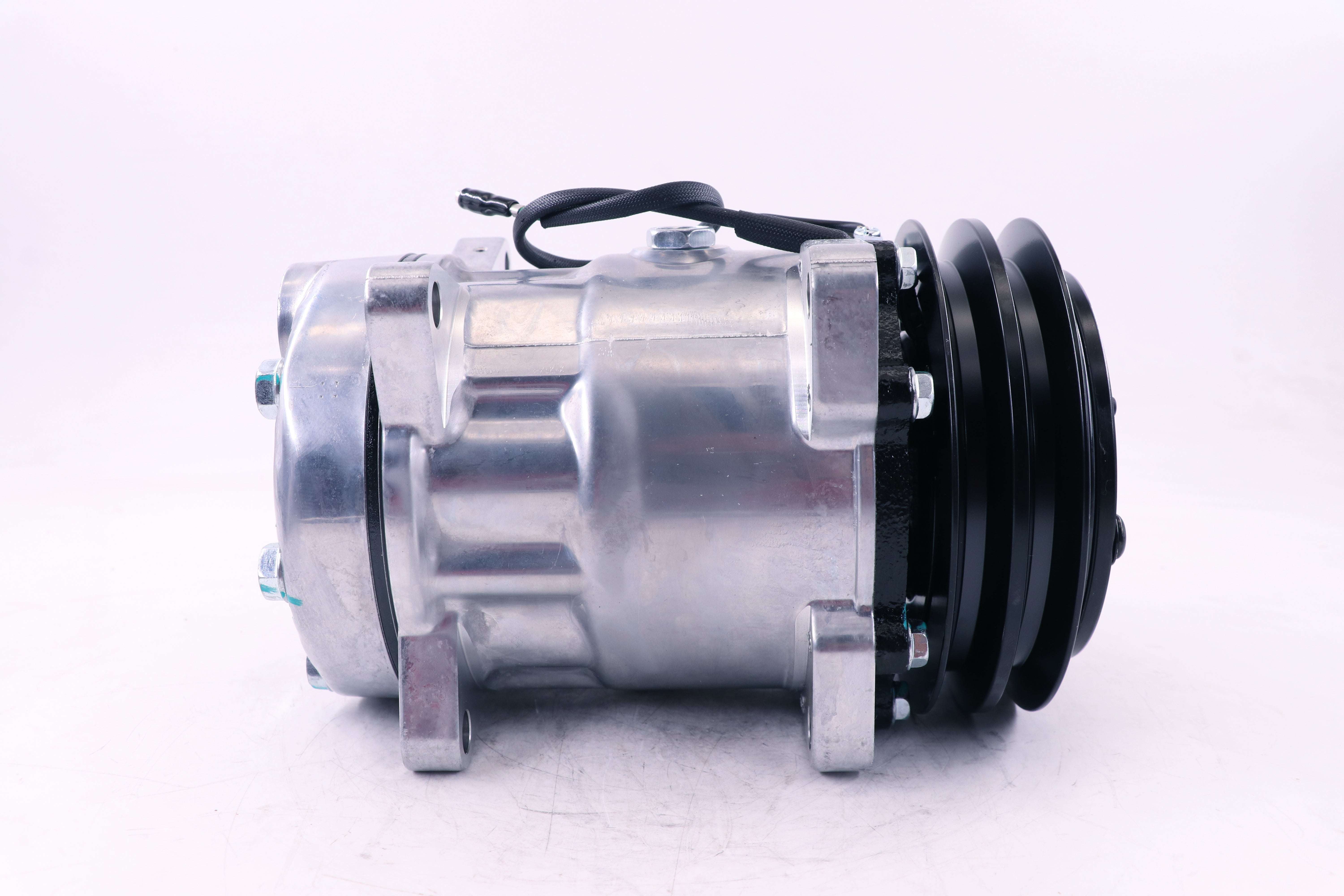 AC Compressor for DAF & Liebherr (CO.88.044)