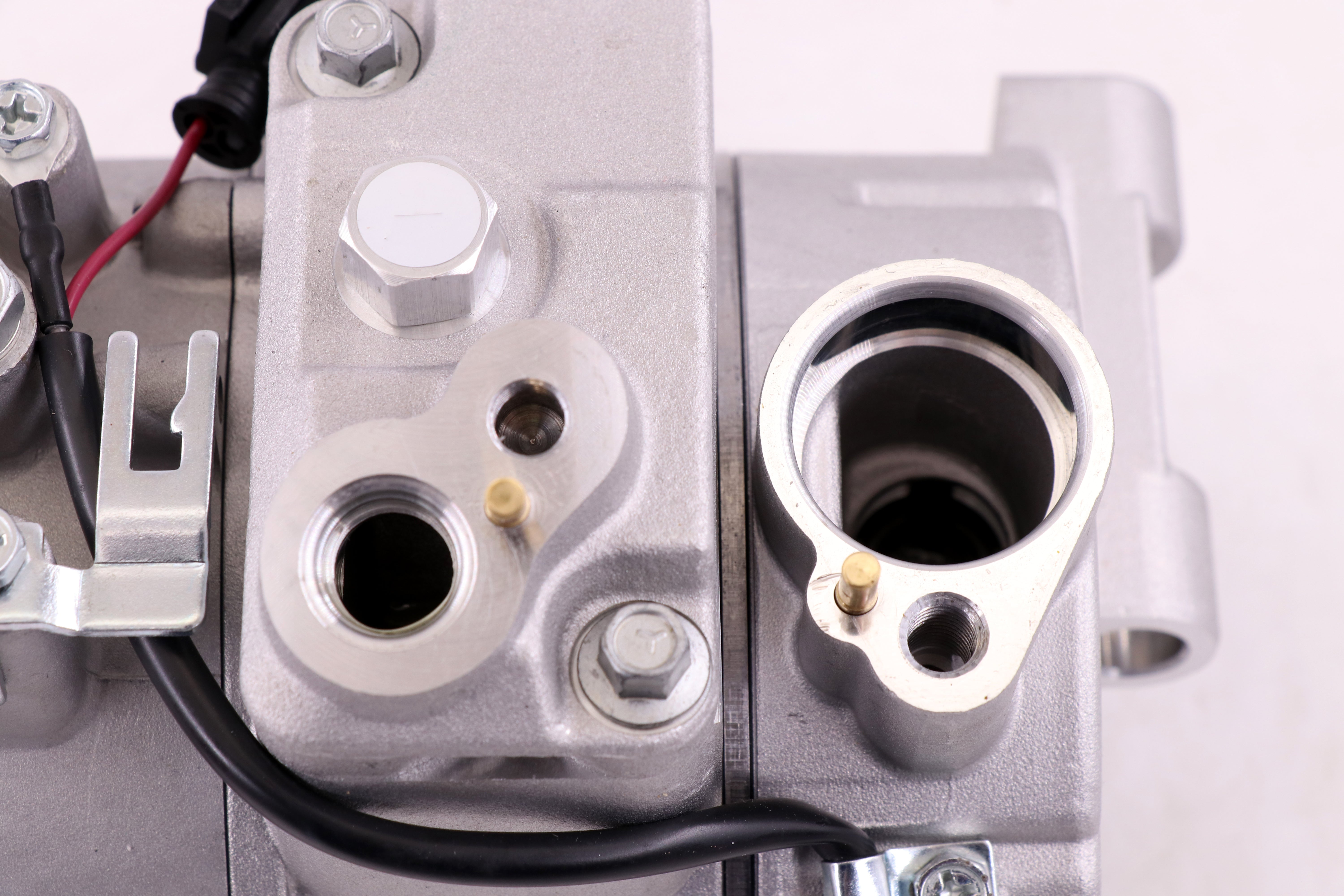 AC Compressor for MERCEDES BENZ (CO.15.046)