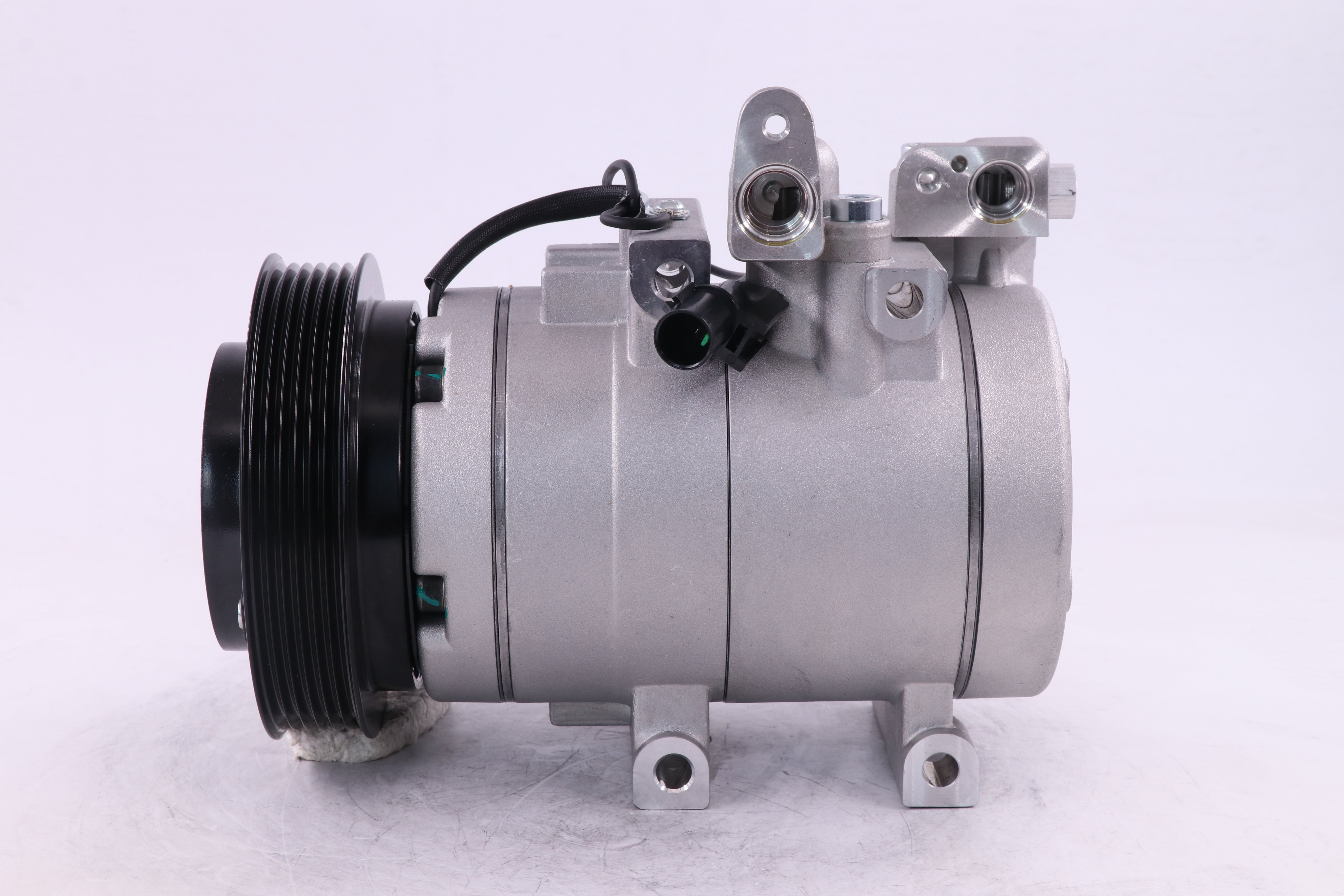 AC Compressor for HYUNDAI (CO.42.064)