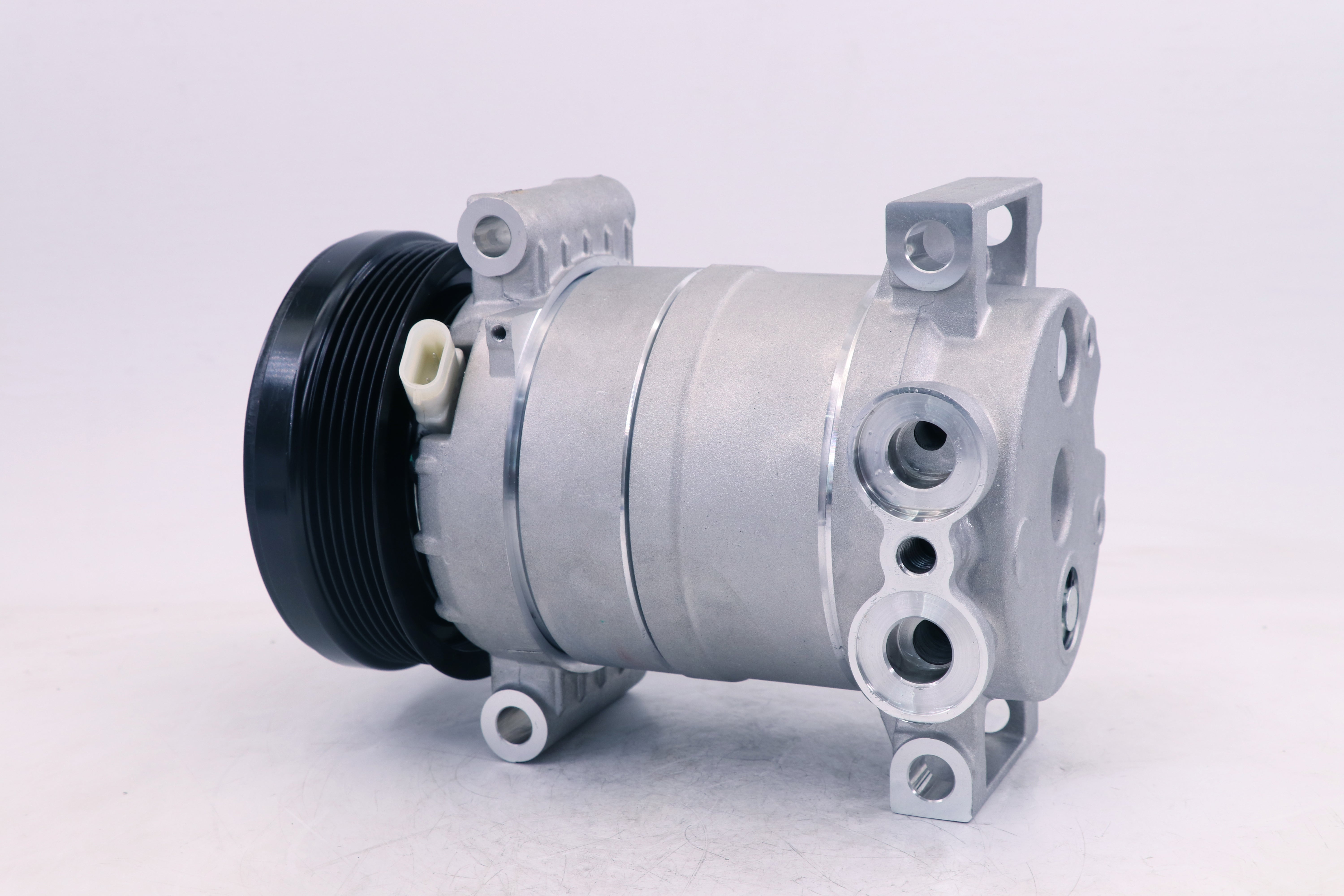 AC Compressor for HOLDEN (CO.21.015)