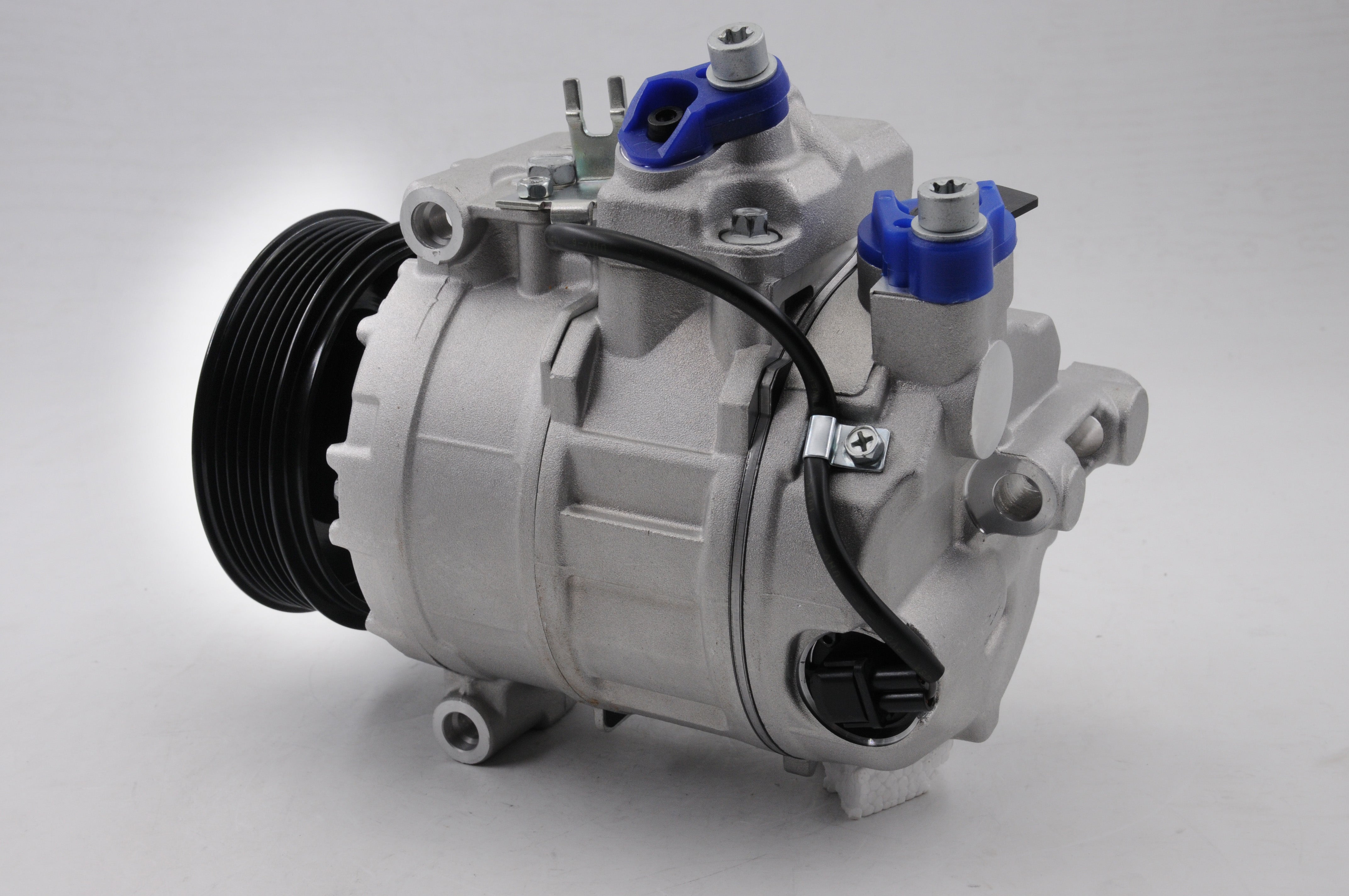 AC Compressor for AUDI & VW (CO.11.015)