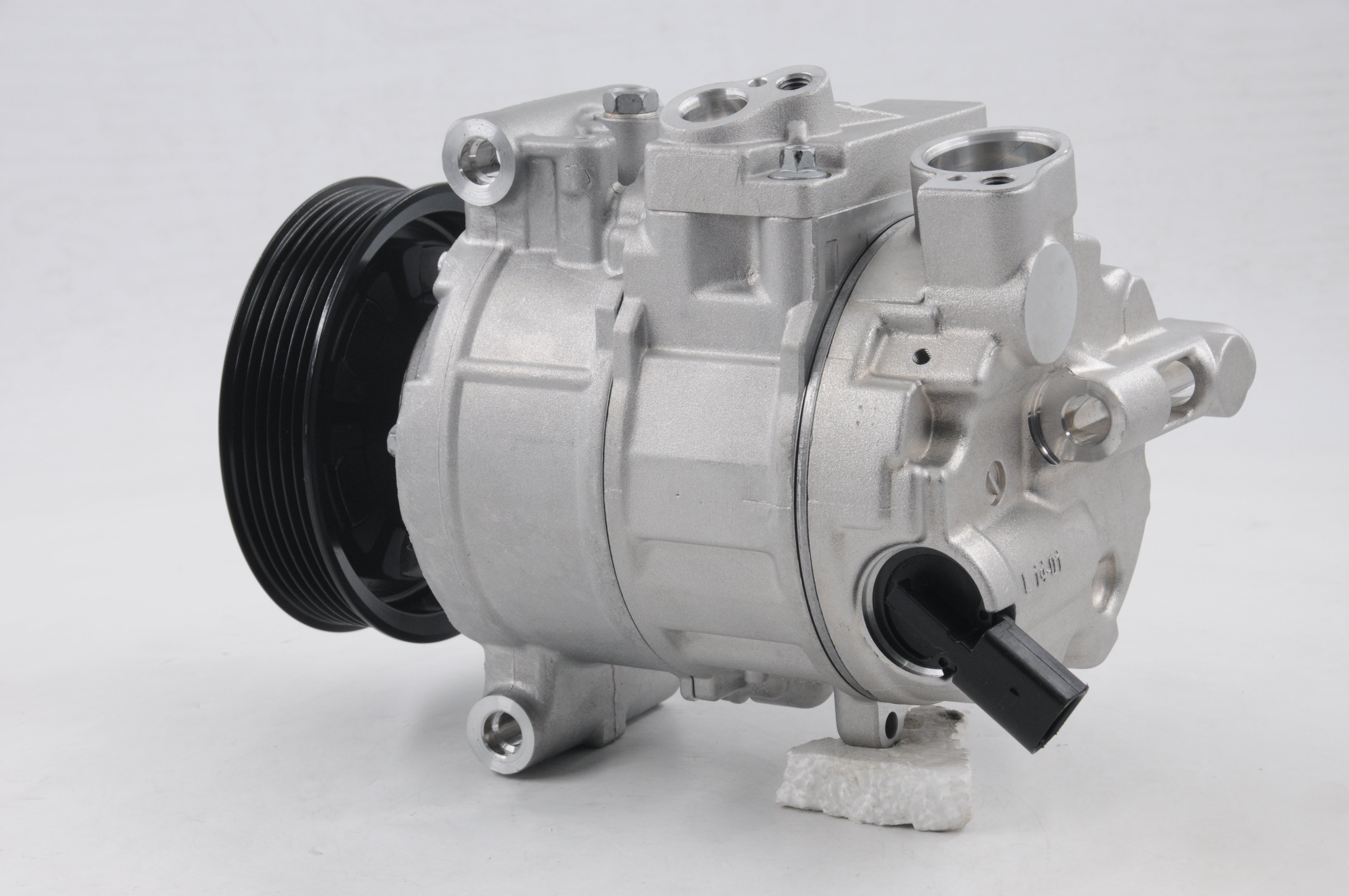 AC Compressor for AUDI & VW (CO.11.017)