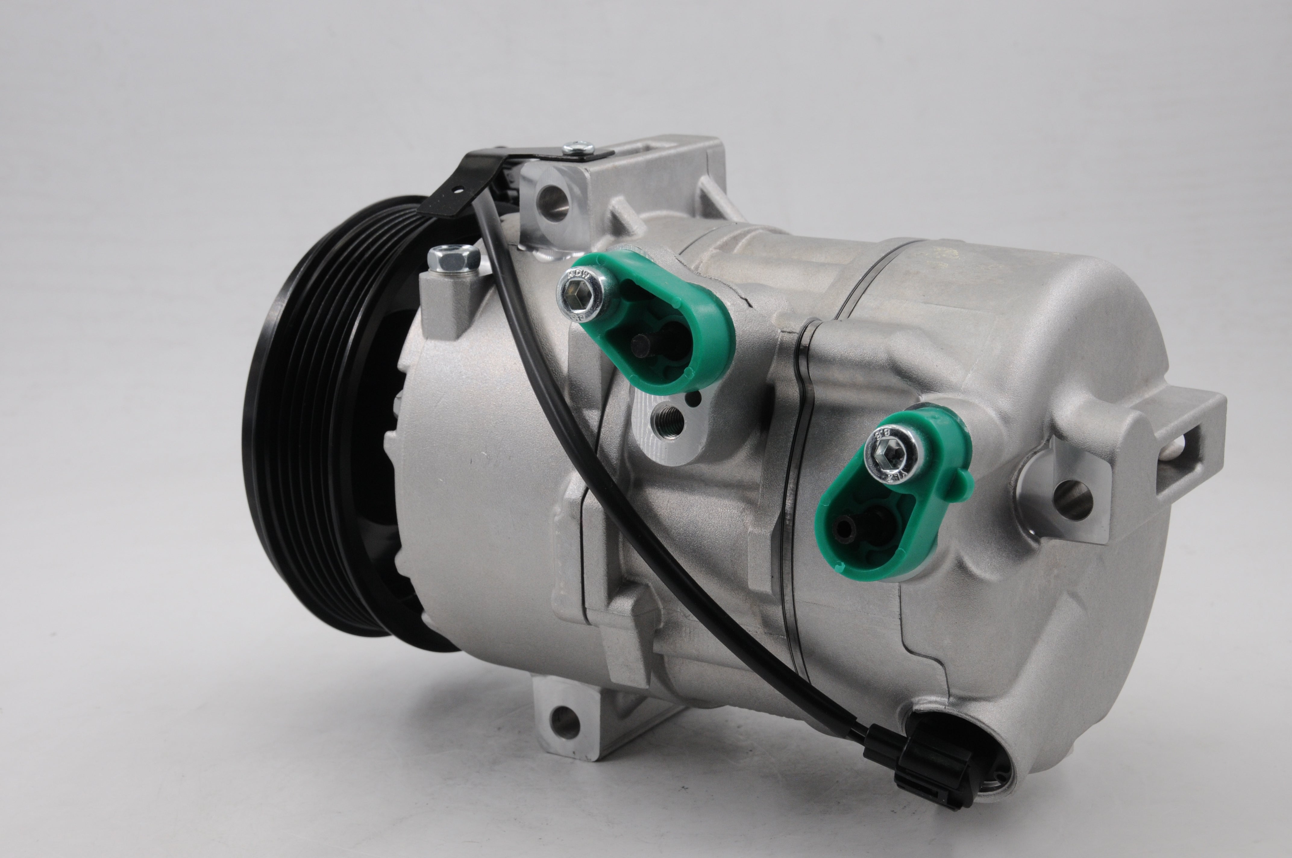 AC Compressor for KIA (CO.43.021)